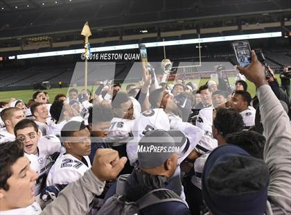 Thumbnail 3 in St. John Bosco vs Mater Dei (CIF-SS D1 Final) photogallery.