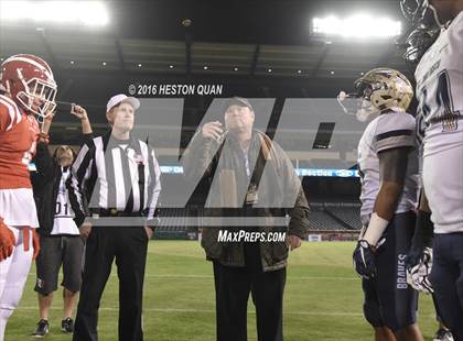 Thumbnail 3 in St. John Bosco vs Mater Dei (CIF-SS D1 Final) photogallery.