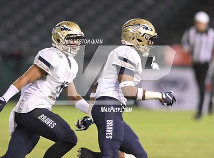 Thumbnail 3 in St. John Bosco vs Mater Dei (CIF-SS D1 Final) photogallery.