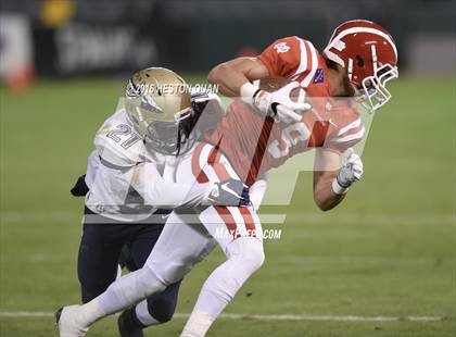 Thumbnail 2 in St. John Bosco vs Mater Dei (CIF-SS D1 Final) photogallery.
