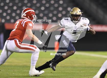 Thumbnail 2 in St. John Bosco vs Mater Dei (CIF-SS D1 Final) photogallery.