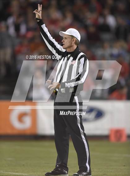 Thumbnail 2 in St. John Bosco vs Mater Dei (CIF-SS D1 Final) photogallery.