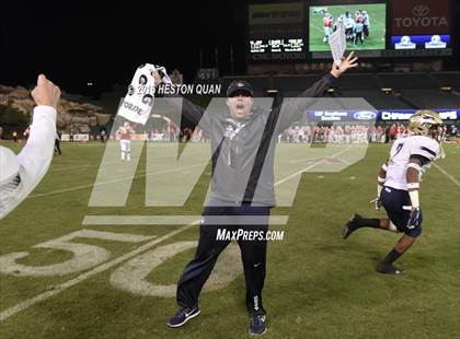 Thumbnail 3 in St. John Bosco vs Mater Dei (CIF-SS D1 Final) photogallery.