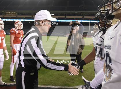 Thumbnail 2 in St. John Bosco vs Mater Dei (CIF-SS D1 Final) photogallery.