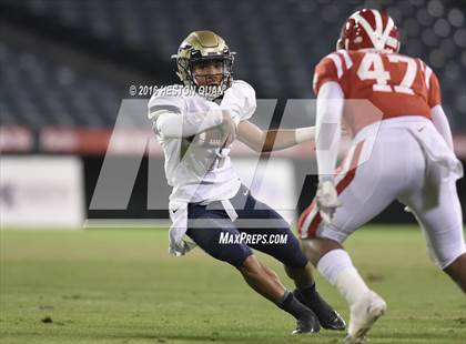 Thumbnail 2 in St. John Bosco vs Mater Dei (CIF-SS D1 Final) photogallery.