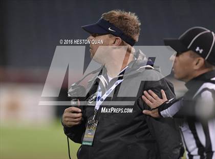 Thumbnail 2 in St. John Bosco vs Mater Dei (CIF-SS D1 Final) photogallery.