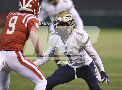 Thumbnail 3 in St. John Bosco vs Mater Dei (CIF-SS D1 Final) photogallery.