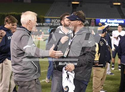 Thumbnail 3 in St. John Bosco vs Mater Dei (CIF-SS D1 Final) photogallery.