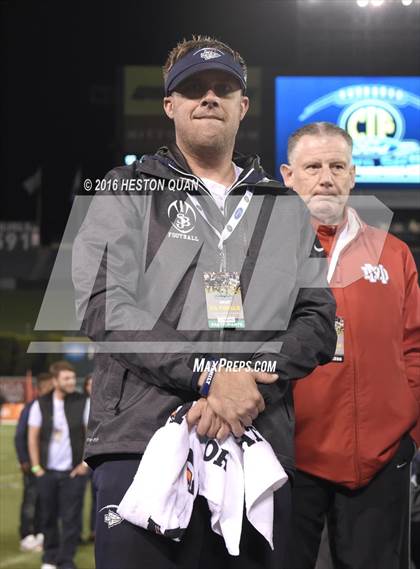 Thumbnail 2 in St. John Bosco vs Mater Dei (CIF-SS D1 Final) photogallery.