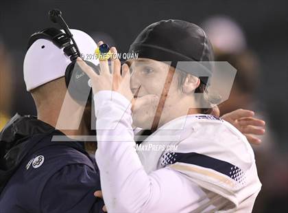 Thumbnail 1 in St. John Bosco vs Mater Dei (CIF-SS D1 Final) photogallery.