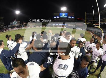 Thumbnail 1 in St. John Bosco vs Mater Dei (CIF-SS D1 Final) photogallery.