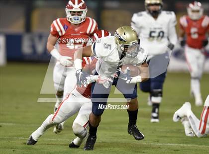Thumbnail 3 in St. John Bosco vs Mater Dei (CIF-SS D1 Final) photogallery.