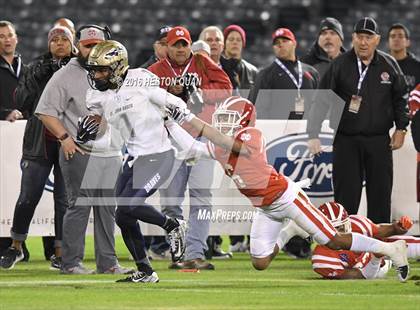 Thumbnail 1 in St. John Bosco vs Mater Dei (CIF-SS D1 Final) photogallery.