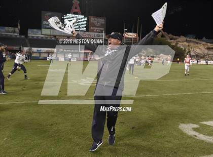 Thumbnail 3 in St. John Bosco vs Mater Dei (CIF-SS D1 Final) photogallery.