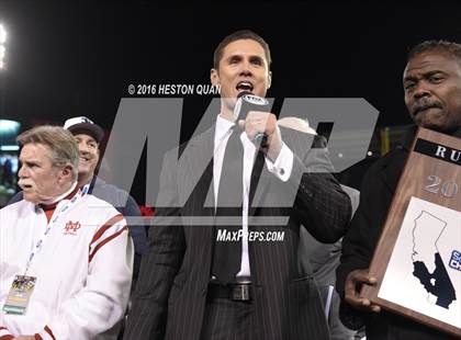 Thumbnail 3 in St. John Bosco vs Mater Dei (CIF-SS D1 Final) photogallery.
