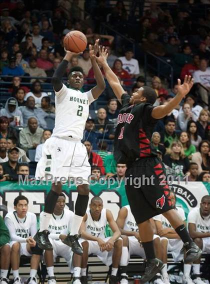 Thumbnail 3 in Hoover vs Lincoln (CIF SDS D2 Final) photogallery.