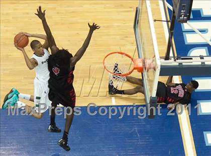 Thumbnail 3 in Hoover vs Lincoln (CIF SDS D2 Final) photogallery.