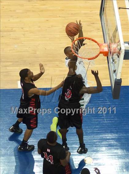 Thumbnail 1 in Hoover vs Lincoln (CIF SDS D2 Final) photogallery.