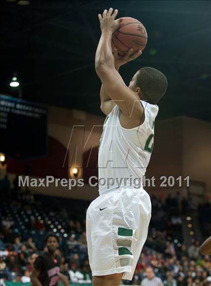 Thumbnail 3 in Hoover vs Lincoln (CIF SDS D2 Final) photogallery.