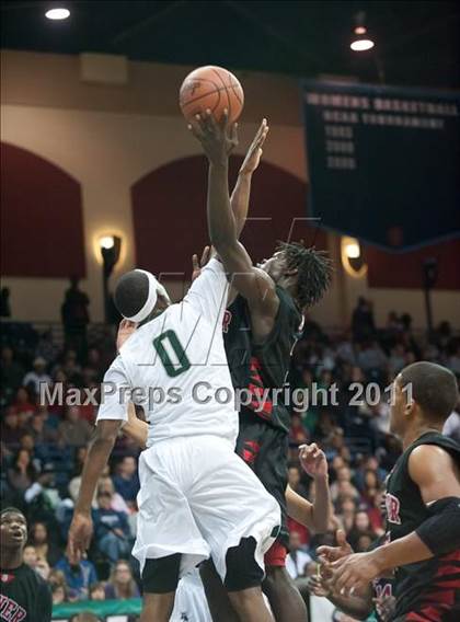 Thumbnail 1 in Hoover vs Lincoln (CIF SDS D2 Final) photogallery.
