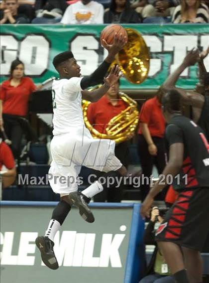 Thumbnail 2 in Hoover vs Lincoln (CIF SDS D2 Final) photogallery.
