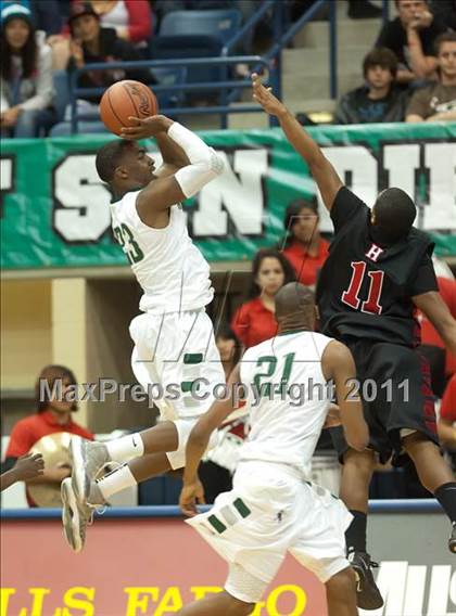 Thumbnail 3 in Hoover vs Lincoln (CIF SDS D2 Final) photogallery.