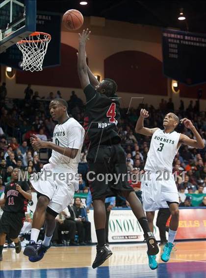 Thumbnail 1 in Hoover vs Lincoln (CIF SDS D2 Final) photogallery.