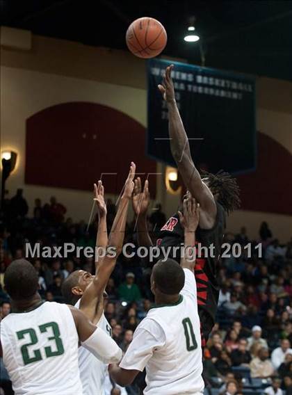 Thumbnail 3 in Hoover vs Lincoln (CIF SDS D2 Final) photogallery.