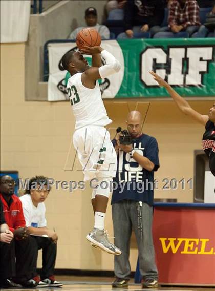 Thumbnail 1 in Hoover vs Lincoln (CIF SDS D2 Final) photogallery.