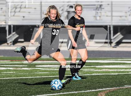 Thumbnail 2 in Logan vs. Snow Canyon (UHSAA 4A Semifinal) photogallery.