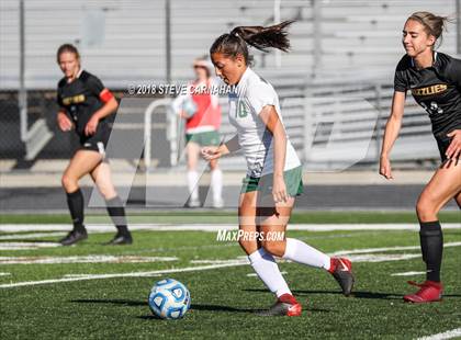 Thumbnail 2 in Logan vs. Snow Canyon (UHSAA 4A Semifinal) photogallery.