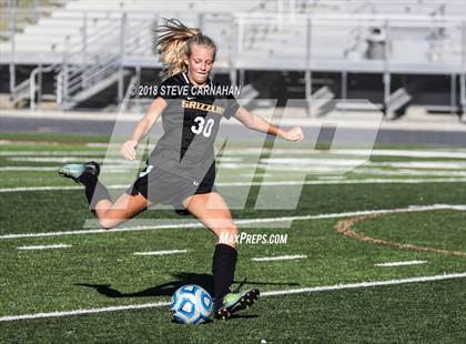 Thumbnail 2 in Logan vs. Snow Canyon (UHSAA 4A Semifinal) photogallery.