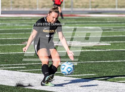 Thumbnail 2 in Logan vs. Snow Canyon (UHSAA 4A Semifinal) photogallery.