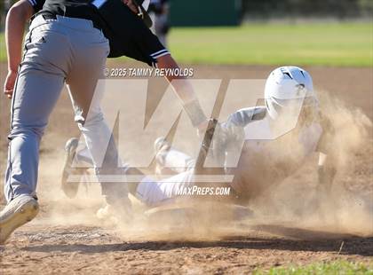 Thumbnail 1 in Lindsay @ Perrin-Whitt photogallery.