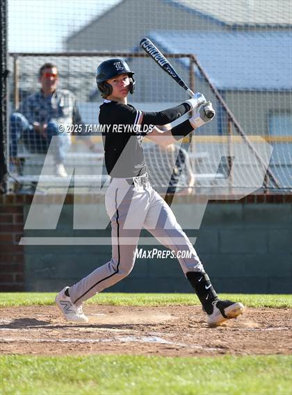 Thumbnail 1 in Lindsay @ Perrin-Whitt photogallery.