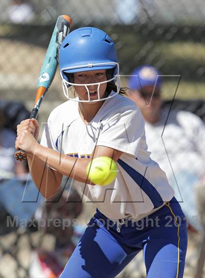 Thumbnail 2 in Canyon vs. Serrano (Hi Desert Classic) photogallery.
