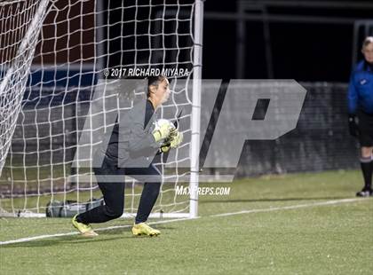 Thumbnail 2 in Bow vs. Hanover (NHIAA D2 Semifinal) photogallery.