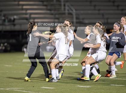 Thumbnail 2 in Bow vs. Hanover (NHIAA D2 Semifinal) photogallery.
