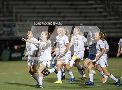 Thumbnail 1 in Bow vs. Hanover (NHIAA D2 Semifinal) photogallery.