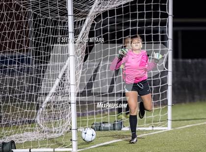 Thumbnail 2 in Bow vs. Hanover (NHIAA D2 Semifinal) photogallery.