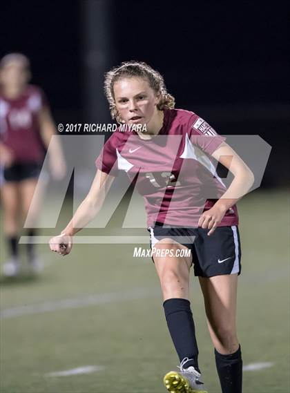 Thumbnail 2 in Bow vs. Hanover (NHIAA D2 Semifinal) photogallery.