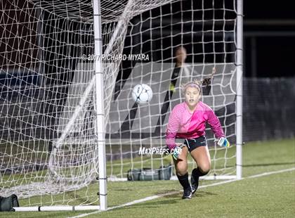Thumbnail 1 in Bow vs. Hanover (NHIAA D2 Semifinal) photogallery.
