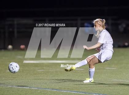 Thumbnail 1 in Bow vs. Hanover (NHIAA D2 Semifinal) photogallery.