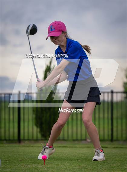 Thumbnail 1 in UIL 4A Golf Finals photogallery.