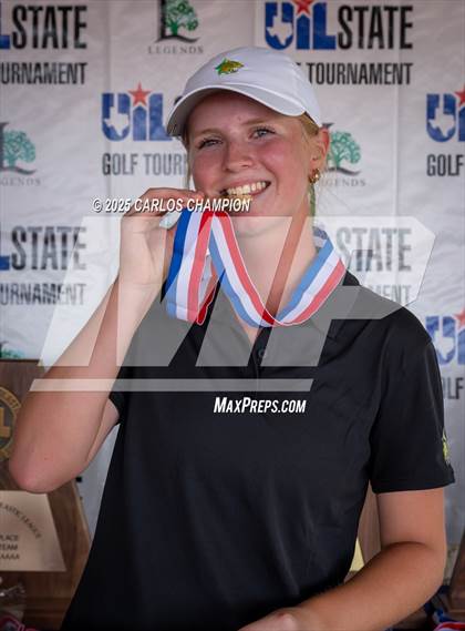 Thumbnail 1 in UIL 4A Golf Finals photogallery.