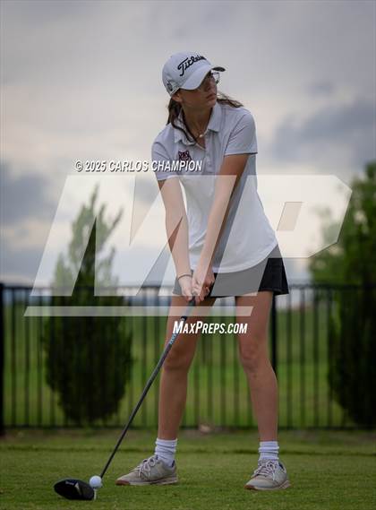 Thumbnail 2 in UIL 4A Golf Finals photogallery.