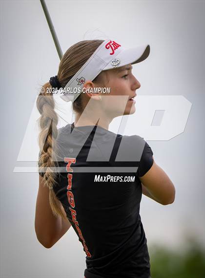 Thumbnail 3 in UIL 4A Golf Finals photogallery.