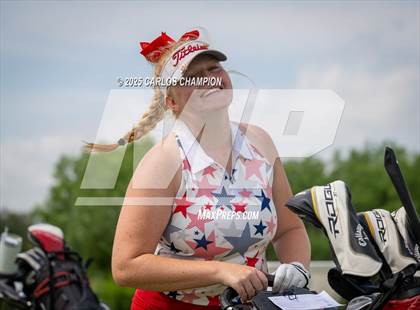 Thumbnail 2 in UIL 4A Golf Finals photogallery.