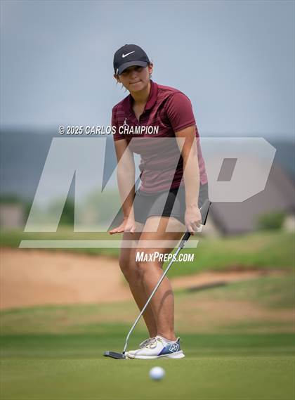Thumbnail 2 in UIL 4A Golf Finals photogallery.