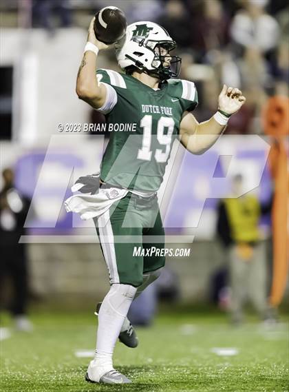 Thumbnail 1 in White Knoll vs Dutch Fork (SCHSL 5A Championship) photogallery.